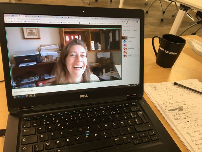 Formation à la création de contenu Web pour six chefs d’entreprise en visioconférence